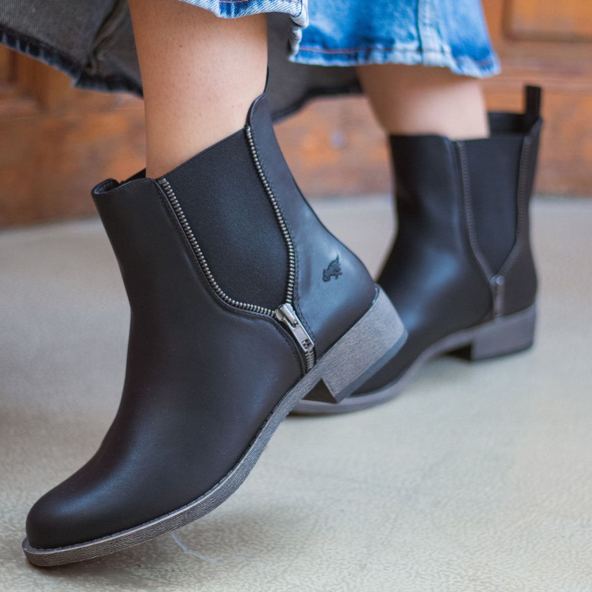 Camilla Black Bromley Chelsea Boot Rocket Dog UK