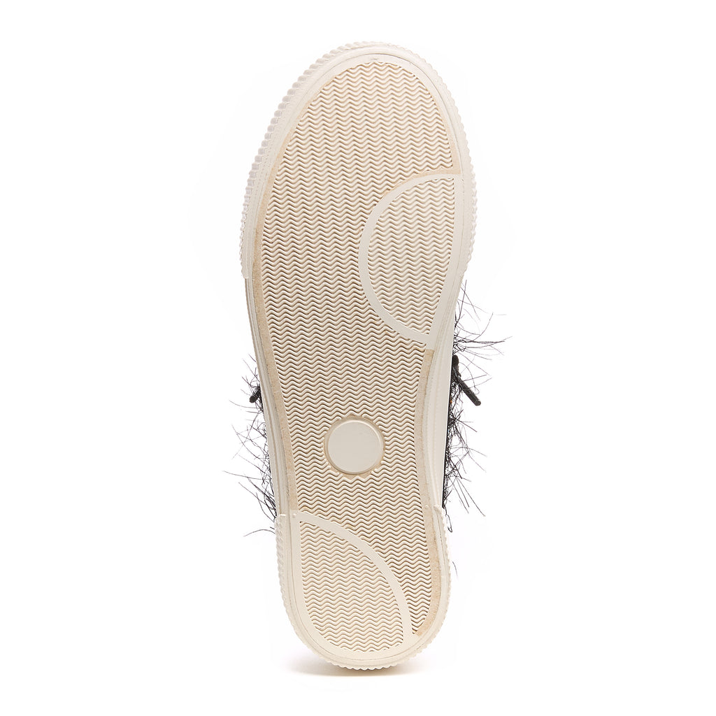 White outsole of the Rocket Dog Cheery black multi mule trainer