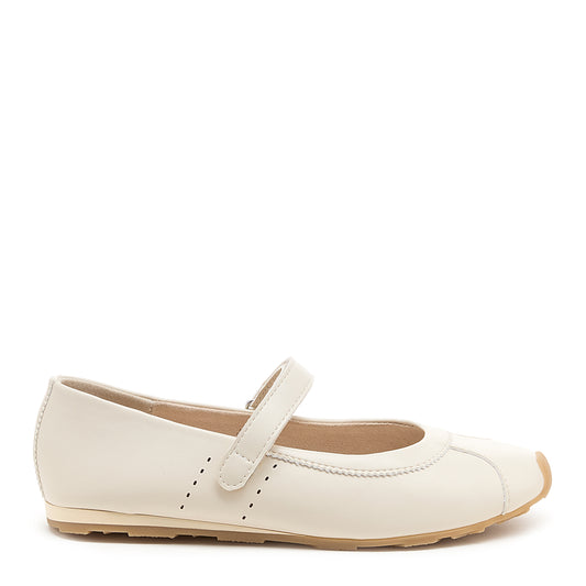 Dally Off White Flats