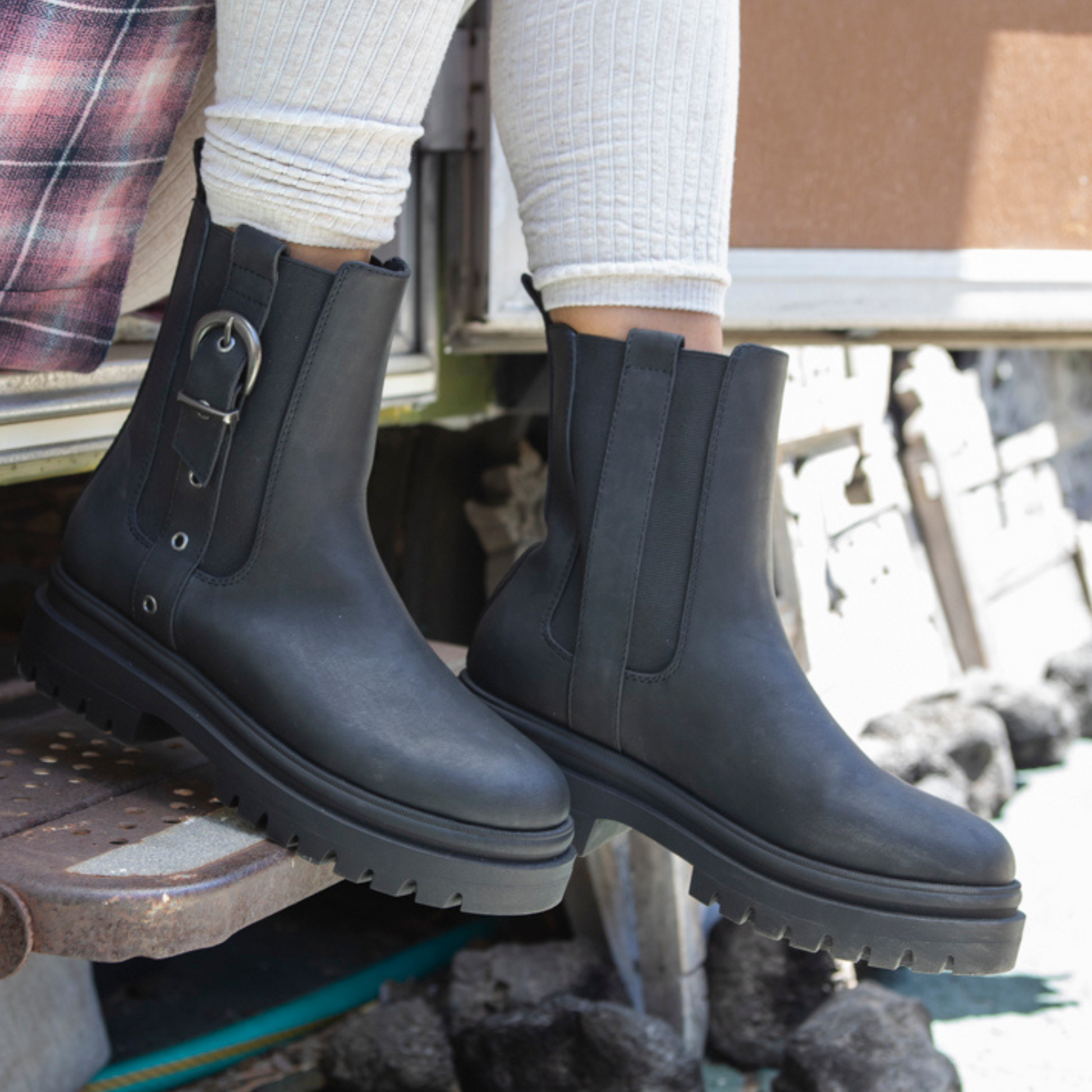 Rocket dog knockout boots hotsell